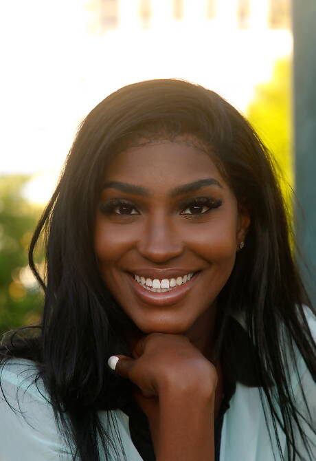 Zishy pleased to share with you xxx picture gallery with Dee Richards in some playful lesbian action